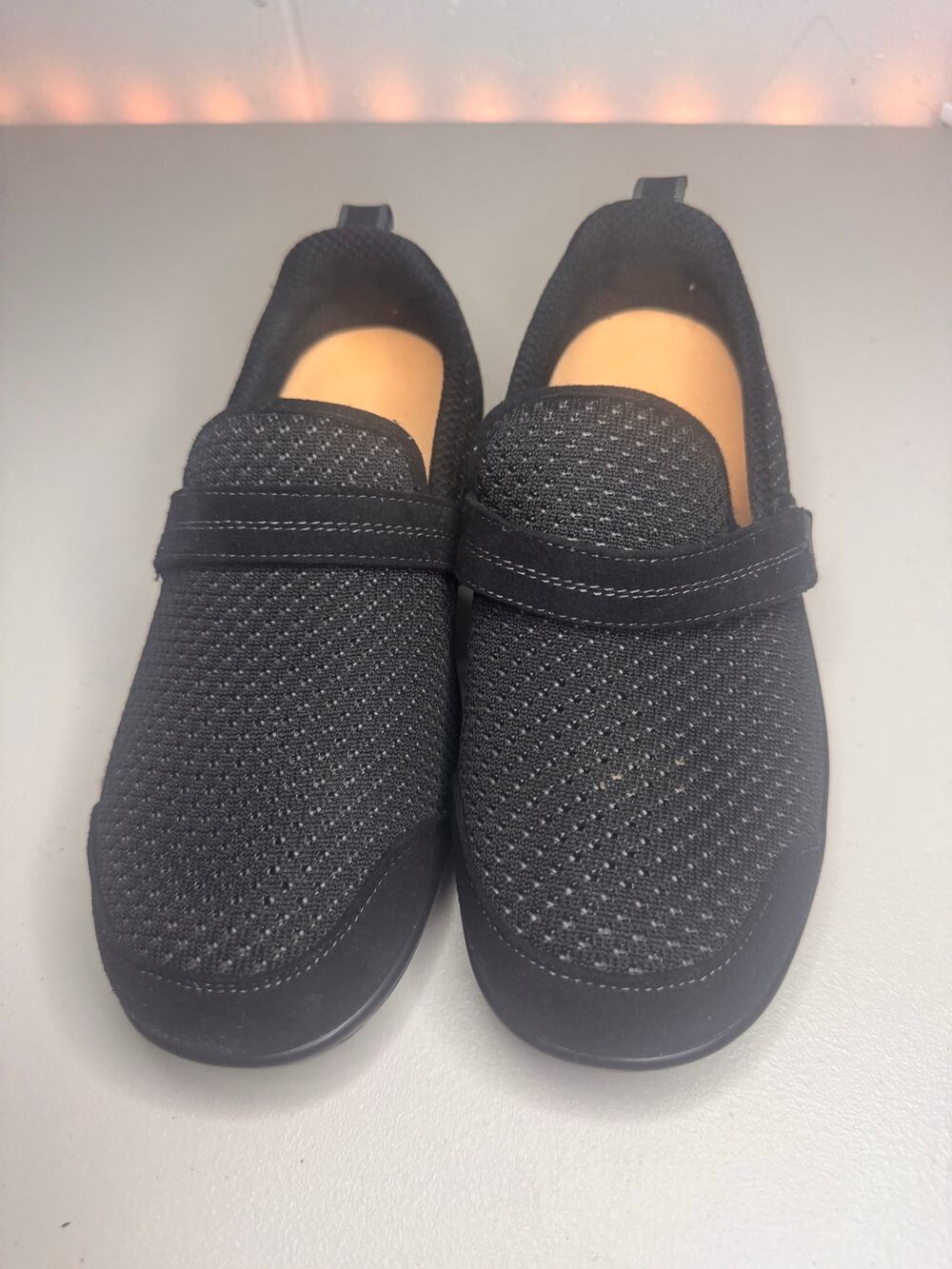 OrthaFeet Women Mary Jane Shoes Black Mesh Hook Loop Comfort X-Wide 2E Size 6